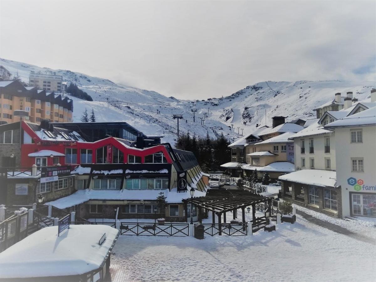 Todosierranevada Zona Baja -Plaza Principal-Junto A Los Telecabinas Serra Nevada Exterior foto