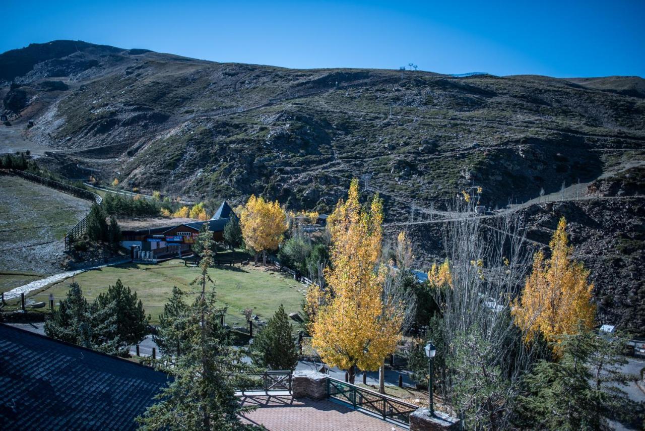 Todosierranevada Zona Baja -Plaza Principal-Junto A Los Telecabinas Serra Nevada Exterior foto