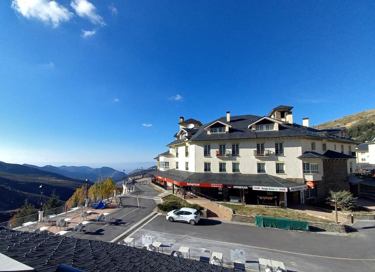 Todosierranevada Zona Baja -Plaza Principal-Junto A Los Telecabinas Serra Nevada Exterior foto
